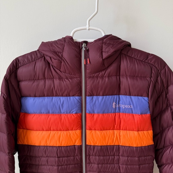 NWOT Cotopaxi Fuego Hooded Down Jacket in Wine - Picture 9 of 16